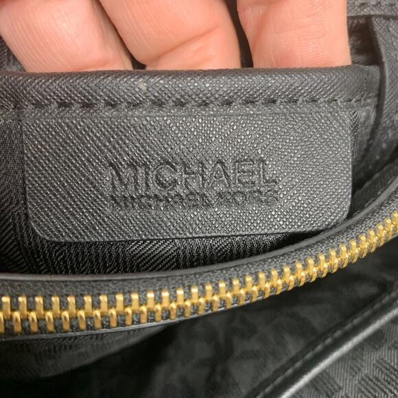 Michael Kors Cynthia Black Saffiano Leather Chain Handle Satchel Purse Bag - Picture 9 of 11